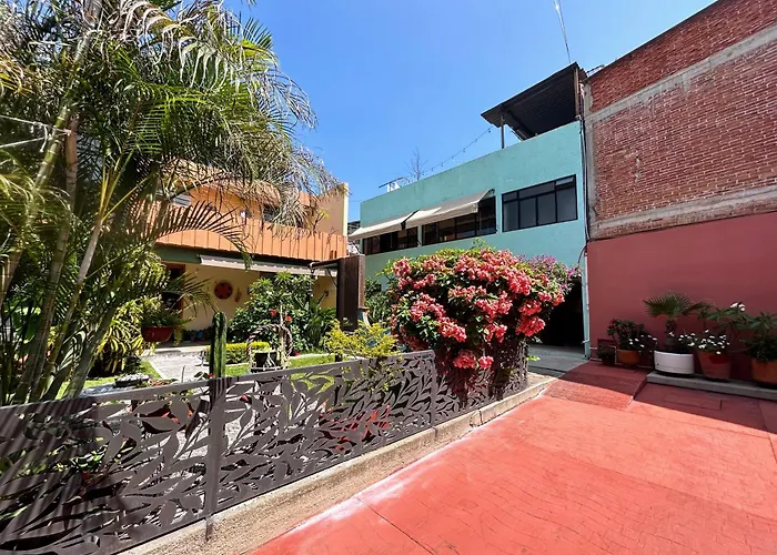 Casa De Las Palmas Guest House