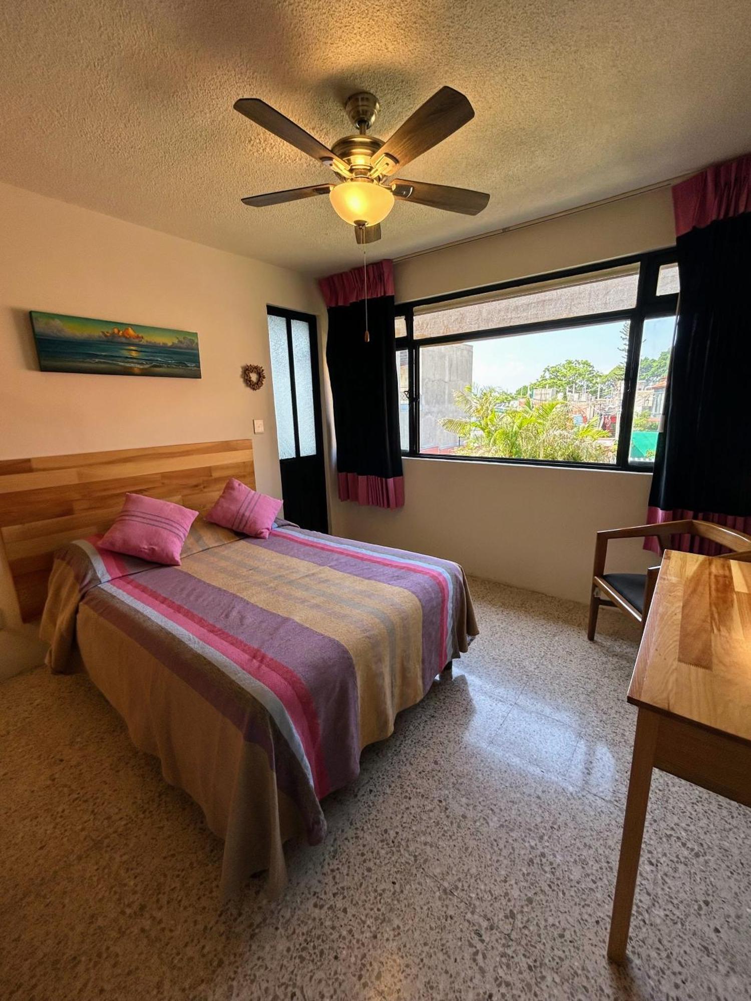 Casa De Palmas Homestay *