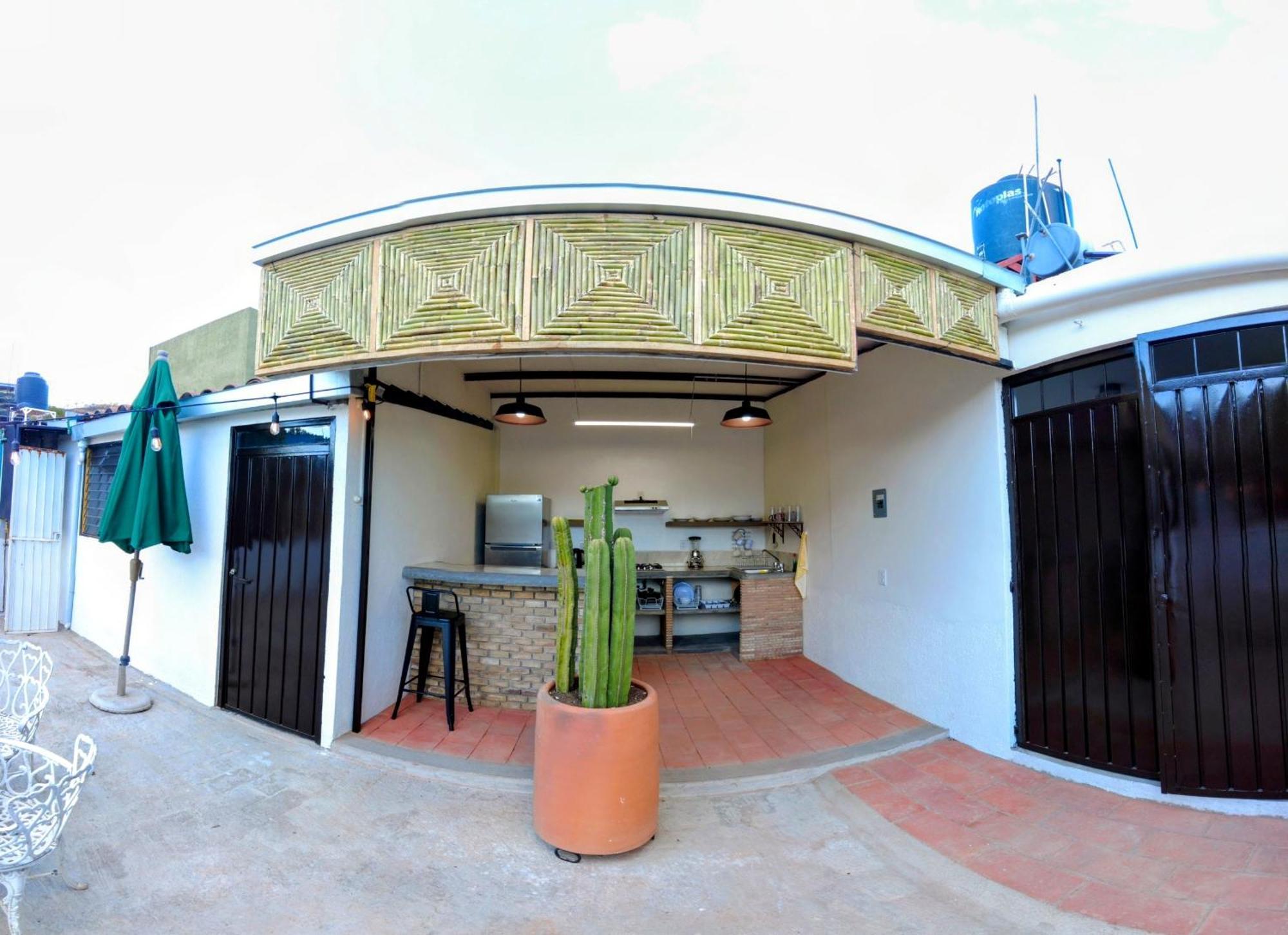Homestay Casa De Palmas *